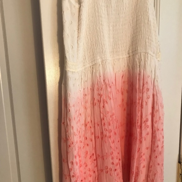 A&F Pink Dip Dye/Ombre Eyelet Mini Summer Dress - Picture 4 of 7